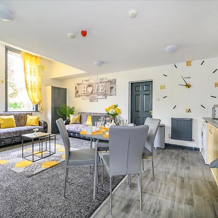 -F5Gh- For Relaxed & Cosy Stay, Free Parking, Wifi Leeds  Exterior foto